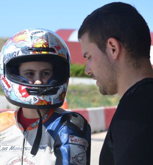 Escuela-motociclismo-monitores-1